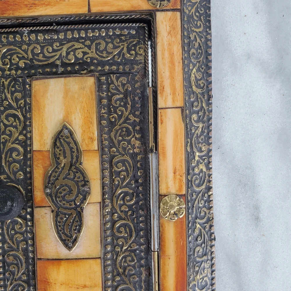 Exotic Handmade Wall Mirror Hidden Behind Closed Doors Camel Bone, Metal - 17